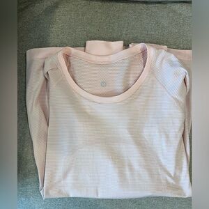 Lululemon women’s strawberry milkshake swiftly long sleeve, tag removed, size 8